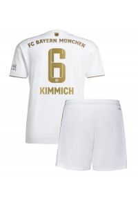 Bayern Munich Joshua Kimmich #6 Babyklær Borte Fotballdrakt til barn 2022-23 Korte ermer (+ Korte bukser)